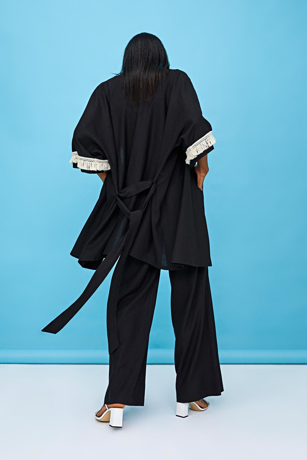 Şerit püsküllü kimono ceket Siyah