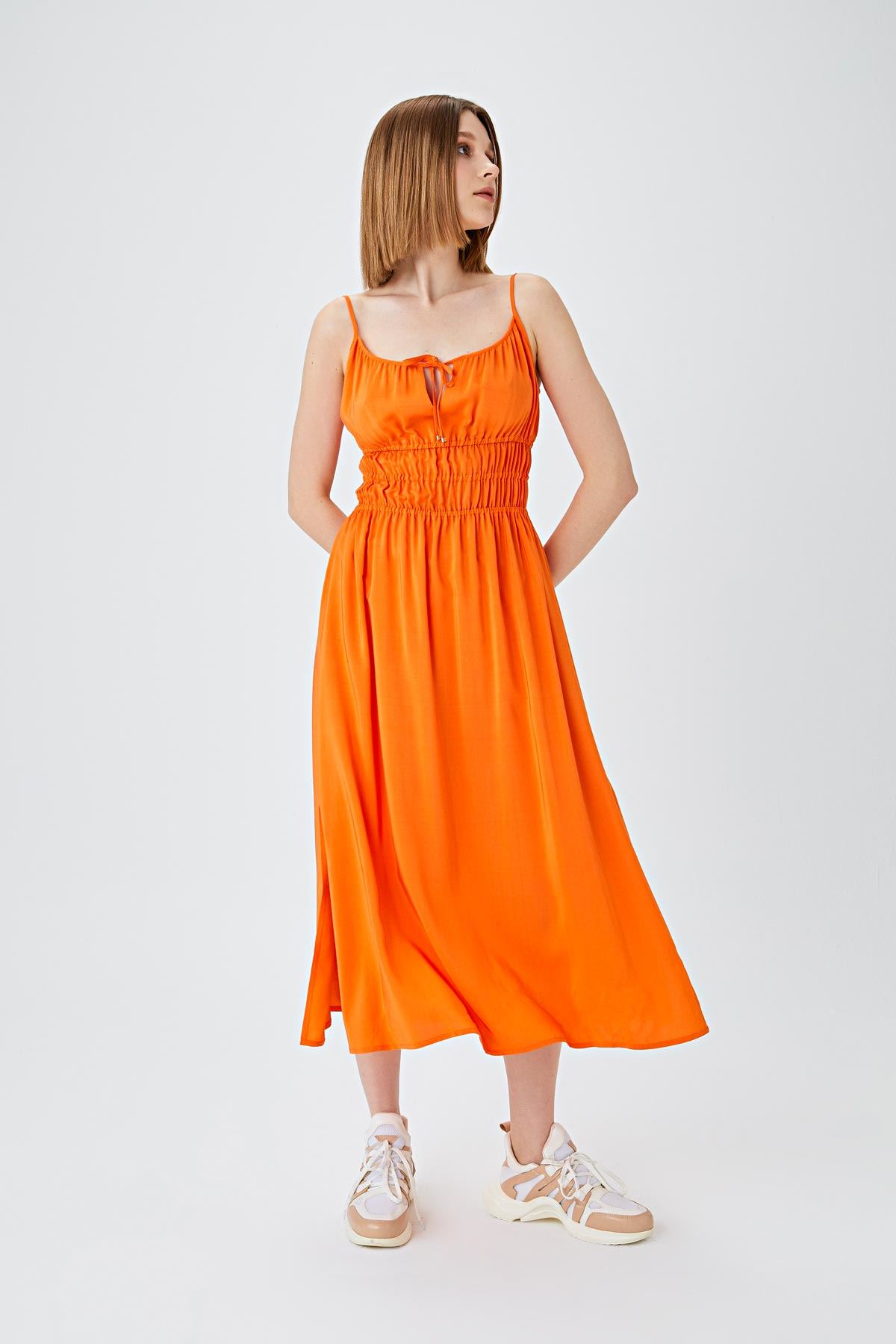 Bel büzgülü elbise Oranj