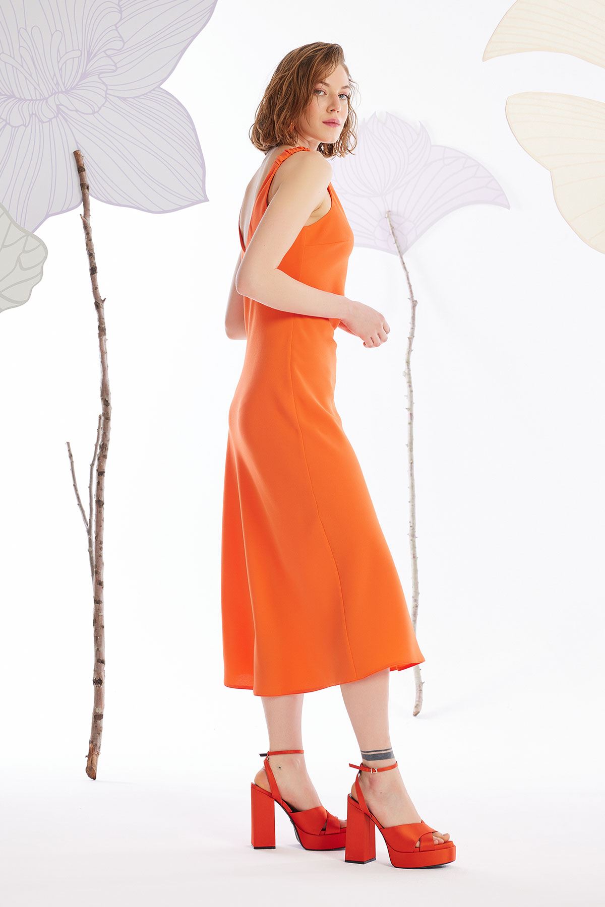 Elastik Askılı Krep Elbise Oranj