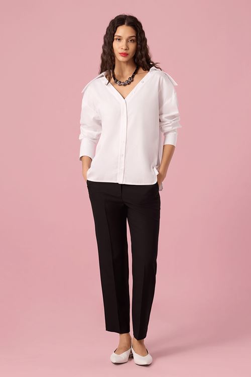 Geniş Yakalı Gömlek Beyaz