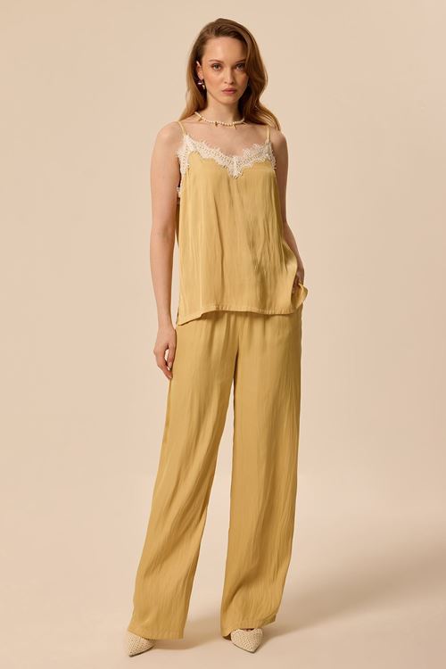 Dantelli Saten Bluz Altın